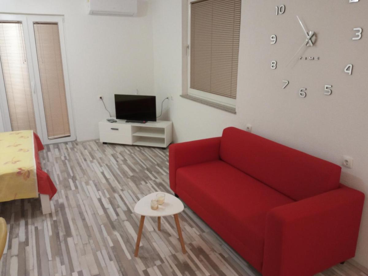 Studio Apartman Matkovic Imotski Exterior foto